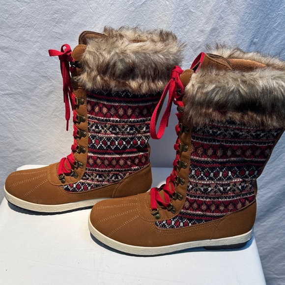 JustFab Brown Boots with Red Laces and Fur Trim - Picture 2 of 10